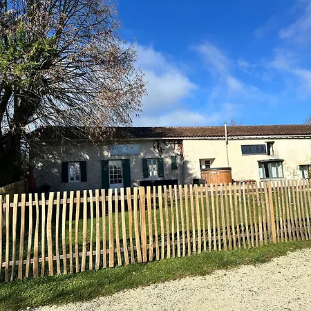 Casa vacanze Domaine De La Roche Chabrelle Saint-Just (Dordogne)