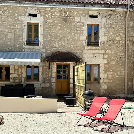 Casa vacanze Domaine De La Roche Chabrelle *