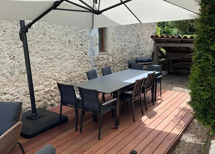 Domaine De La Roche Chabrelle * Saint-Just (Dordogne)